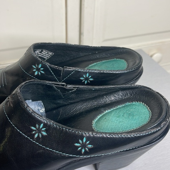 ARIAT Women’s slide Mules Black Turquoise Leather Upper SIZE 7B - Picture 7 of 11